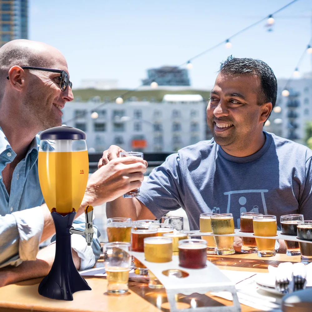 

1pc 1.5L Tabletop Beer Tower Dispenser 1.5L Pratical Desktop Dark Beer Dispenser