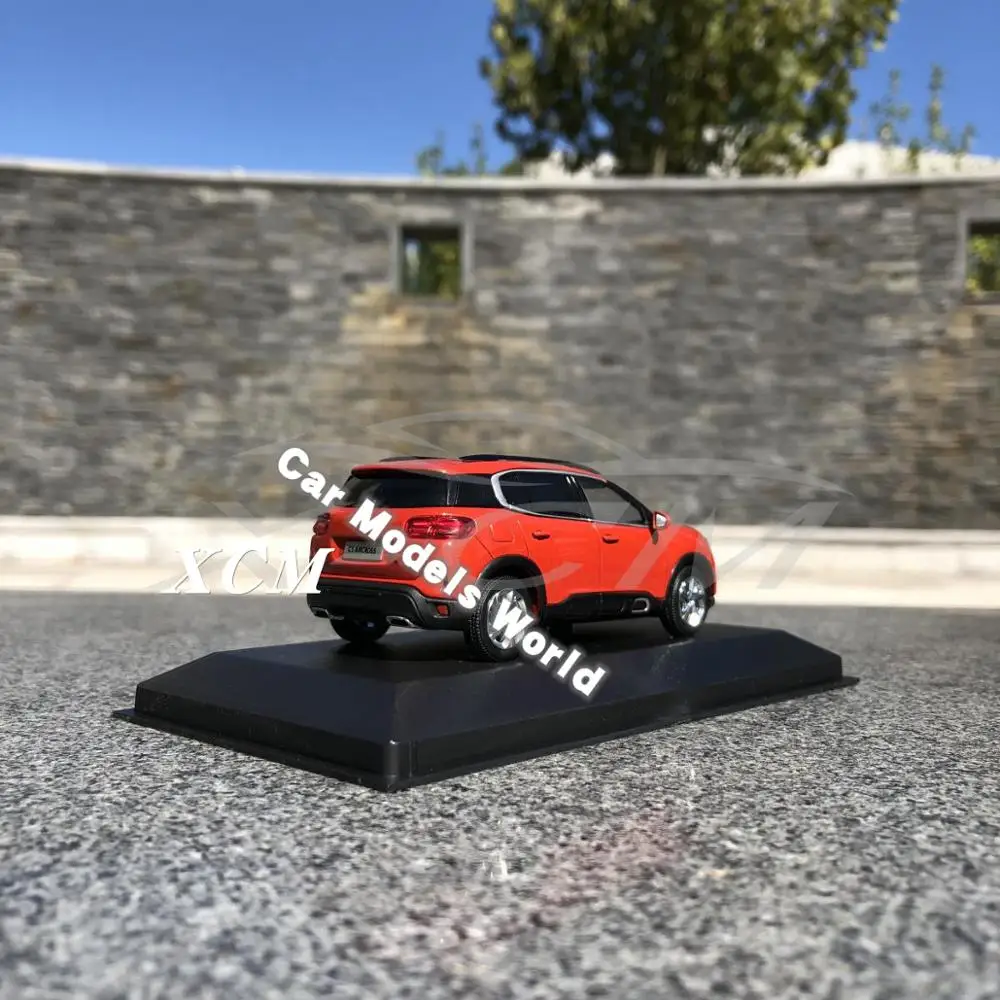 Литая модель автомобиля для C5 Aircross SUV 1:43(оранжевый)+ маленький подарок