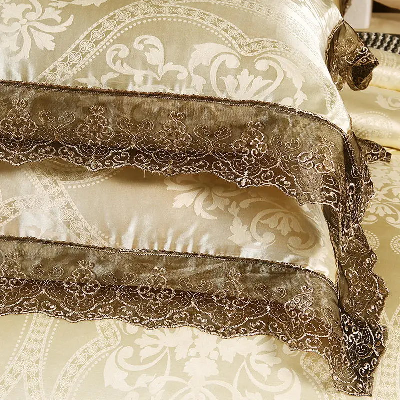 Комплект постельного белья из 4 предметов бежевый кружевной жаккардовый