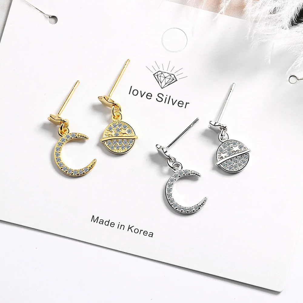 Женские серьги пусеты серебристые золотистые с кристаллами в виде звезд и Луны