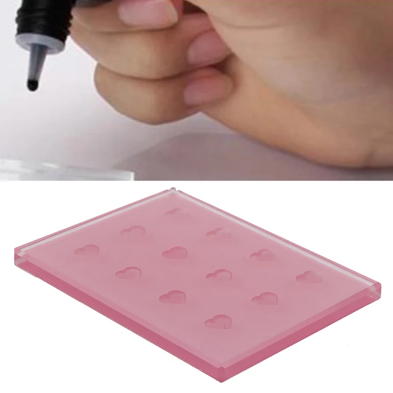 

Wholesale Crystal Glass Eyelash Extension Glue Pads Heart-Shaped Pink Glue Holder Stand On Eyelash Plastic Makeup Tools