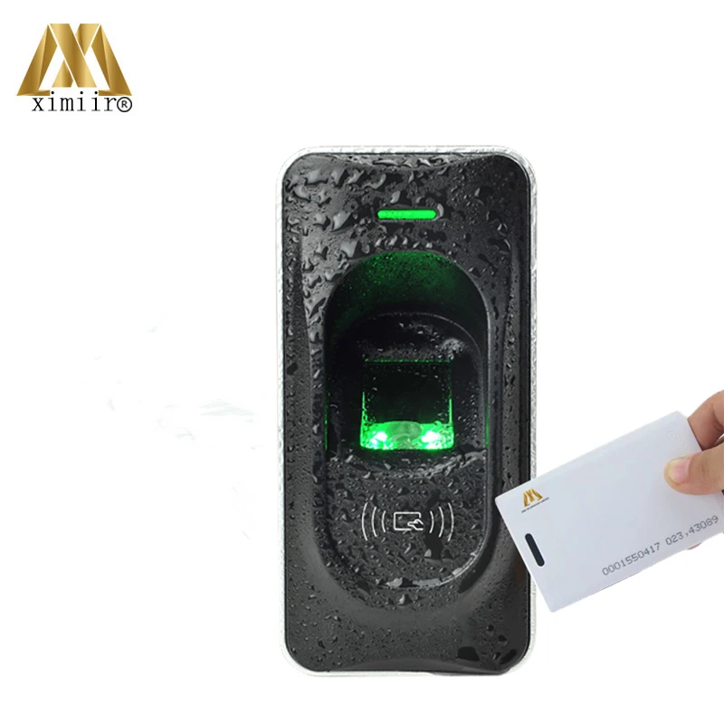 Биометрический считыватель отпечатков пальцев работает для контроля доступа