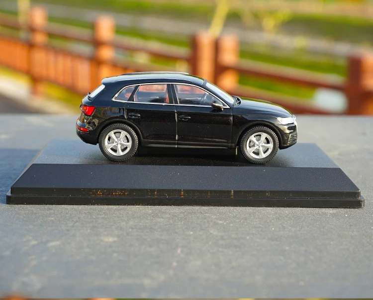 1:43 Q5 AUDI Q5 сплав модель автомобиля статическая Высокая имитационная металлическая модель автомобилей с оригинальной коробкой