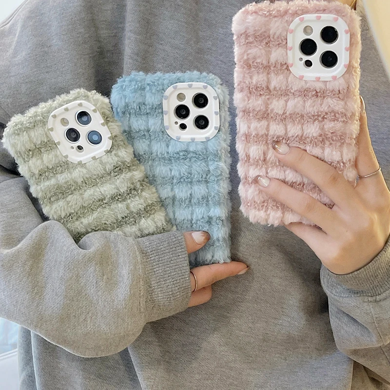 

Korea Candy Color Lattice Thick Fluffy Plush Phone Case For iPhone 13 Pro Max 12 11 X XR XS Max Warm Fuzzy Fabric Soft Cover