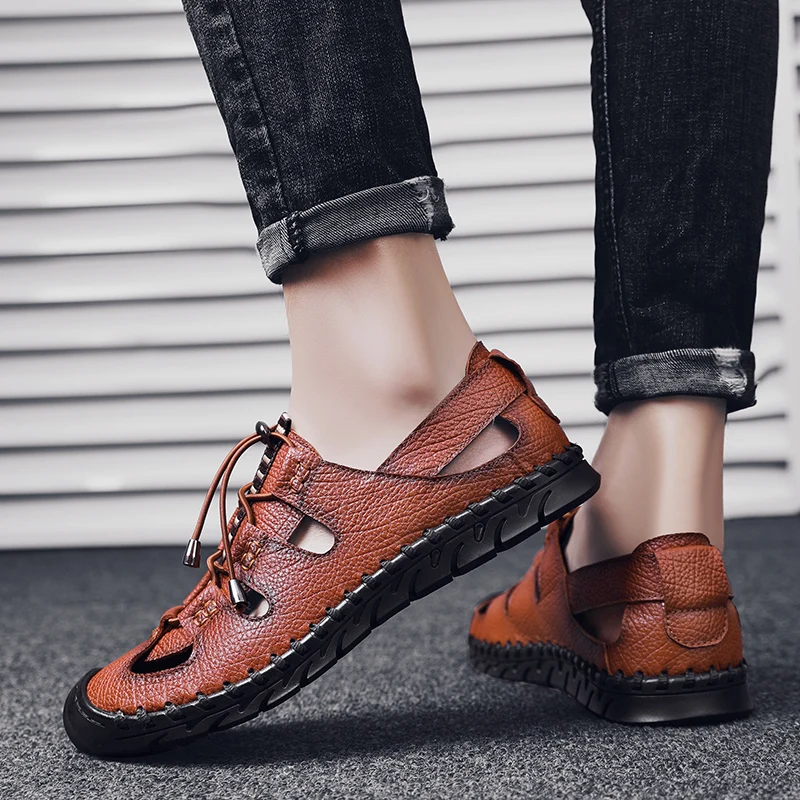 

Men Casual Shoes Sneakers Fashion Light Breathable Mesh Men's Couple Beach Wear Slippers 2020 New