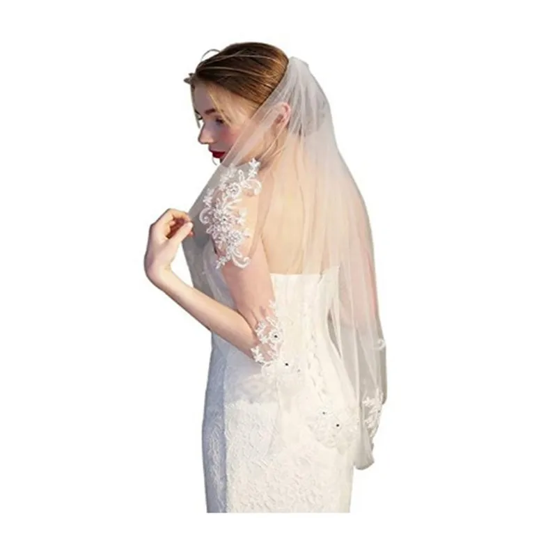 

Недорогие Короткие Свадебные фаты для невесты с гребнем, однослойная Кружевная аппликация, свадебная фата вуаль свадебные аксессуары 2020