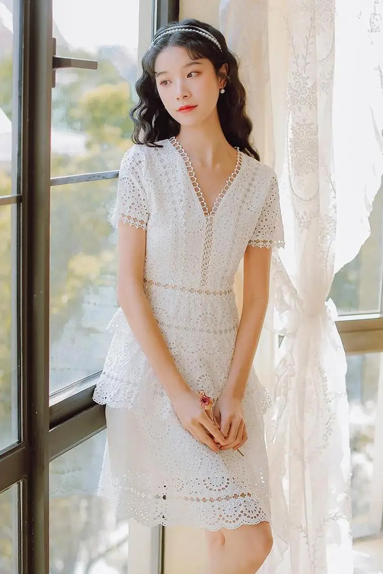 

COIGARSAM Lace Women dress Summer Embroidery Hollow Out Dresses White 5138