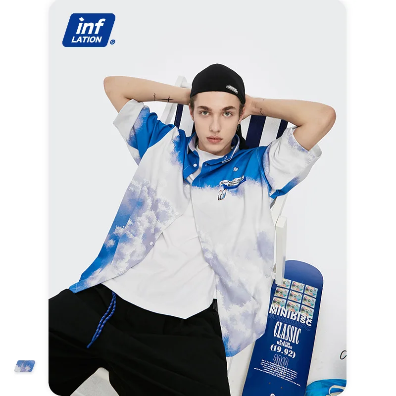 

The new spring and summer of 2021 the street personality male butterfly blue sky white cloud printing easy lazy wind shirt