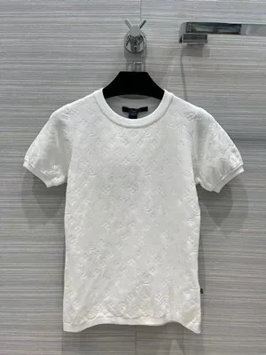 

Spring and summer 2021 New Vintage Knitted Top soft silk blended yarn Great beauty of the slim upper body