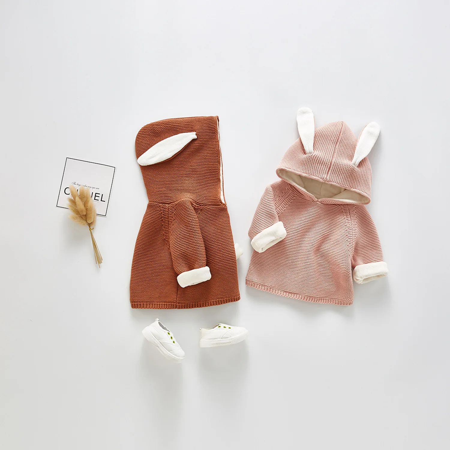 Детский свитер с улиткой и ушками кролика|Свитера| |