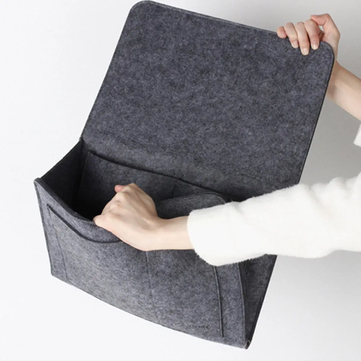 

Felt Bedside Caddy Pocket Bed Organizer Storage Phone Remote Holder Bag