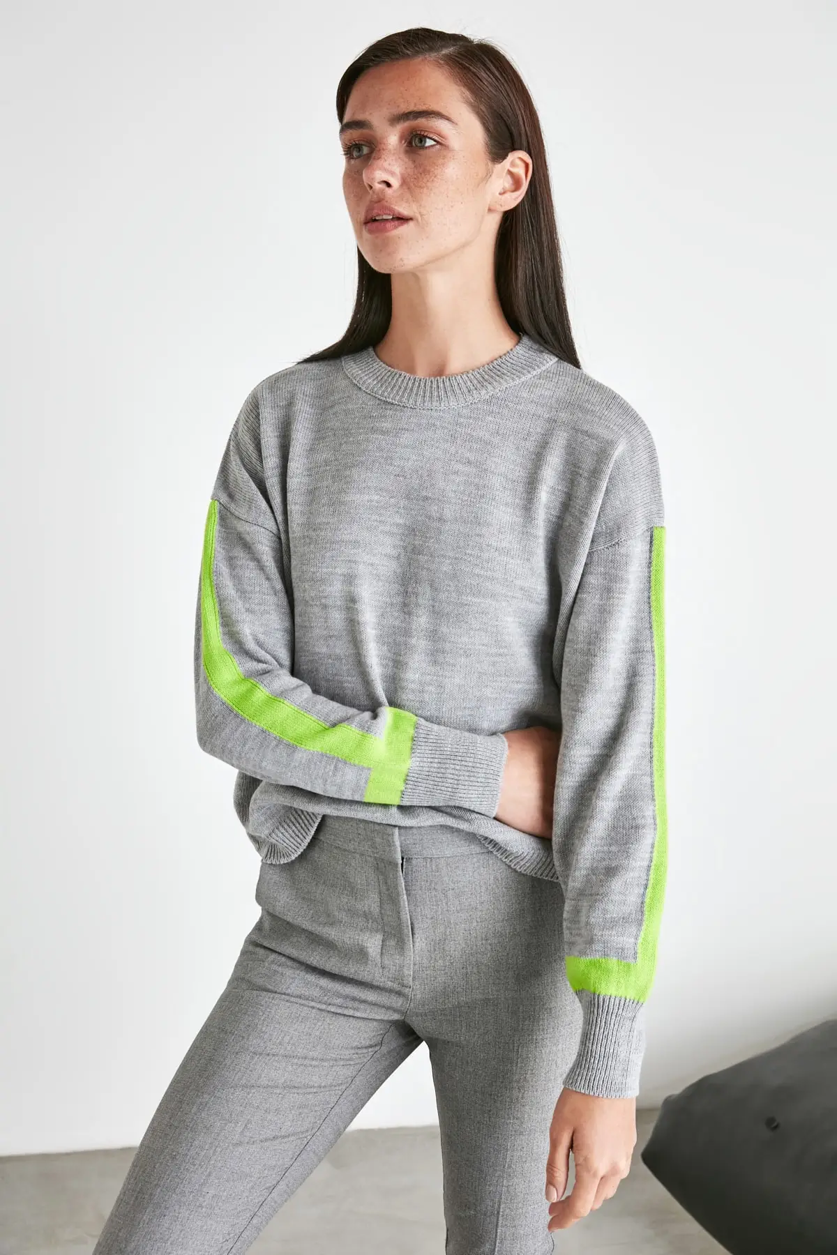

Trendyol Handles Lane Knitwear Sweater TWOAW21KZ2159