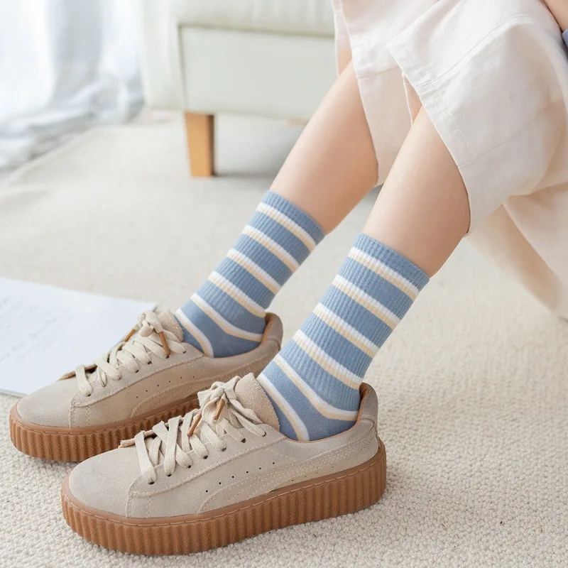 Носки женские осенне зимние удобные дышащие носки в клетку и полоску хлопковые
