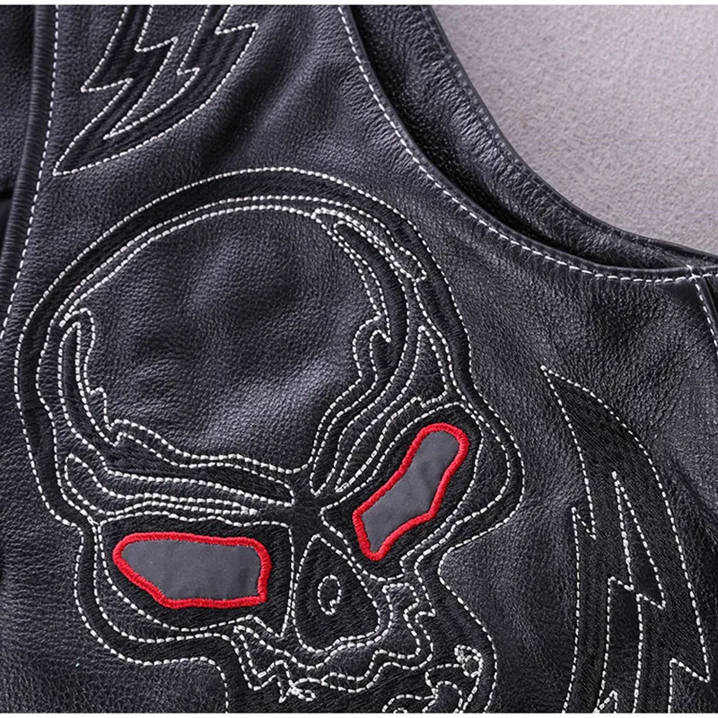 

2021 Vintage Black Motorcycle Style Skulls Embroidery Genuine Leather Vest Men Large Size 5XL Real Natural Cowhide Short Coat