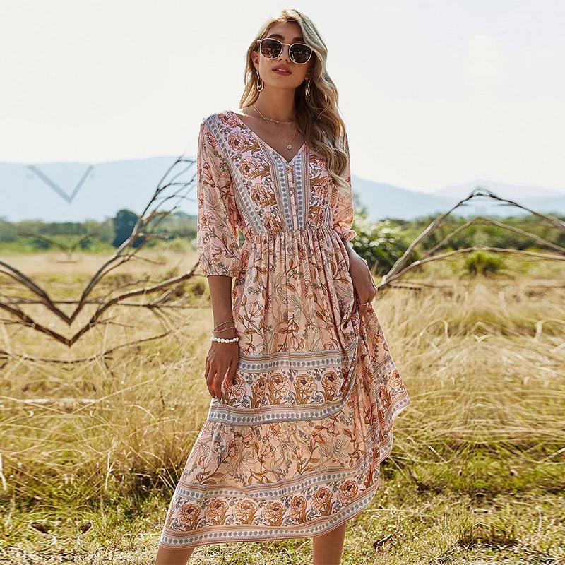 

2021 Summer New Style Women's Bohemian Elegant Floral Dress Beach Casual V-neck High Waist Half Sleeve Printed Dress