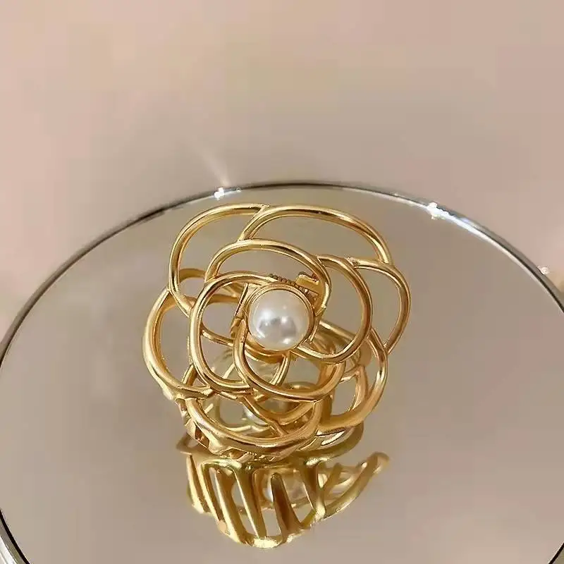 

French retro pearl camellia grab clip metal woman elegant temperament back of the head pan hair clip shark clip free shipping