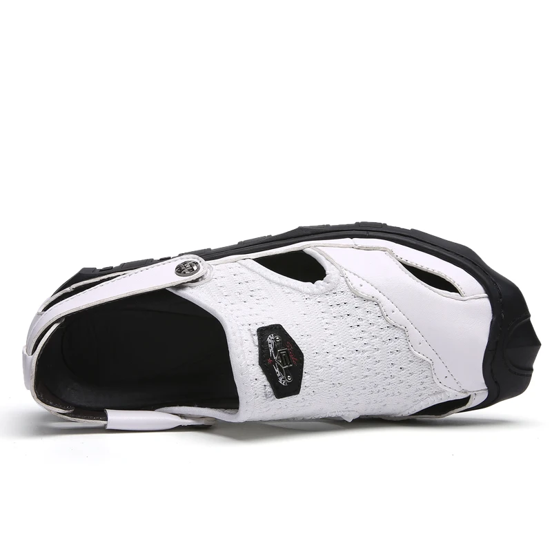 Мужские сандалии Новинка 2020 года Летние кожаные повседневные пляжные шлепанцы