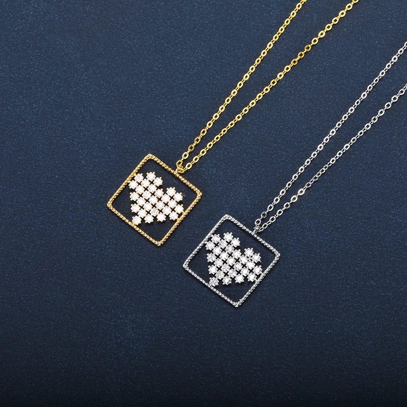 Уникальное ажурное геометрическое ожерелье с кулоном в форме сердца кристаллами