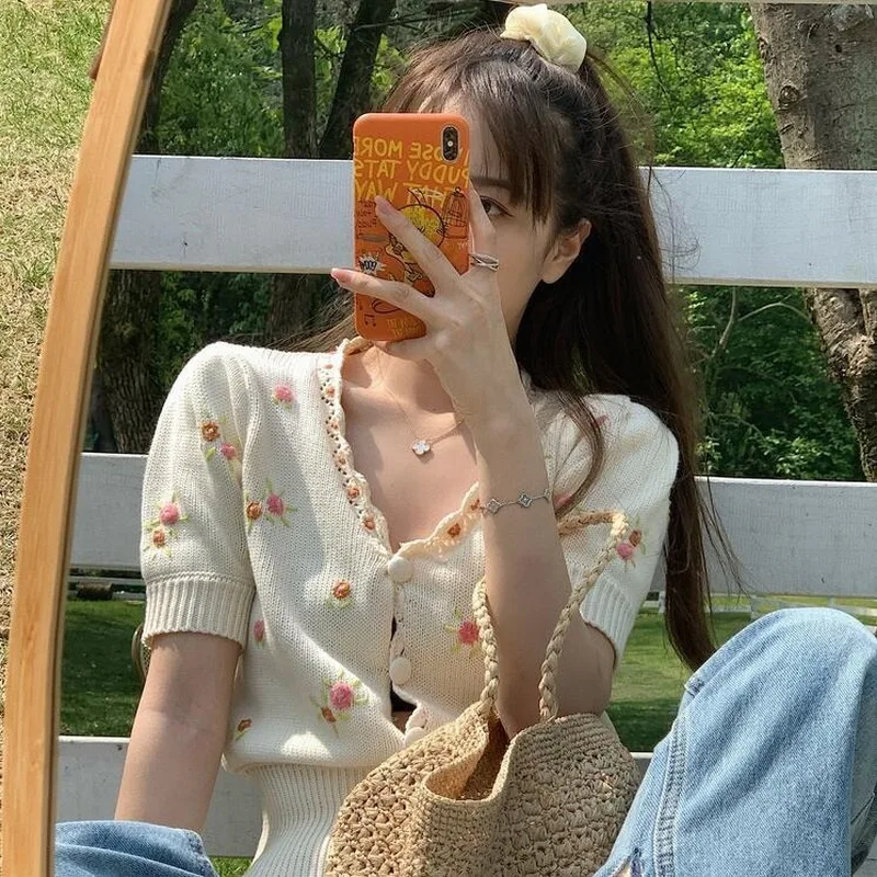 Женские футболки топ женская летняя одежда с коротким рукавом и вышивкой