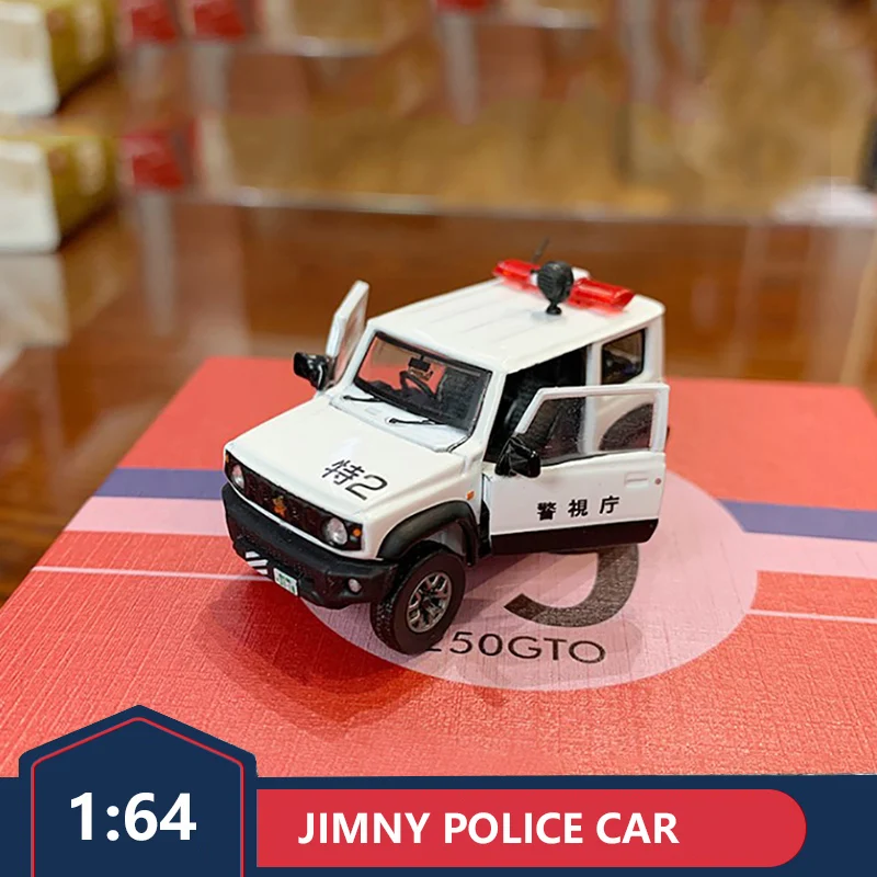 

Полностью открытая модель автомобиля из сплава BM1:64 Jimny, полиция Японии