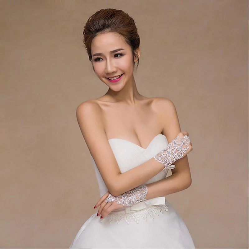 Красивые модные кружевные свадебные перчатки с аппликацией | Свадьбы и торжества