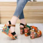 JAYCOSIN Лидирующий бренд 2021 Новая Летняя женская обувь на высоком каблуке; Обувь на танкетке; С открытым носком; Открытые сандалии с цветочным узором с пряжкой и ремнем, на танкетке женская обувь