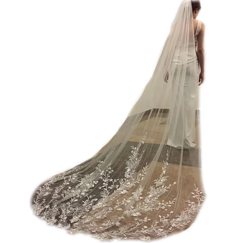 

Charming Wedding Veil With Comb One Layers Soft Net Cheap Bridal Veils Lace Appliques White Ivory Champagne Customize