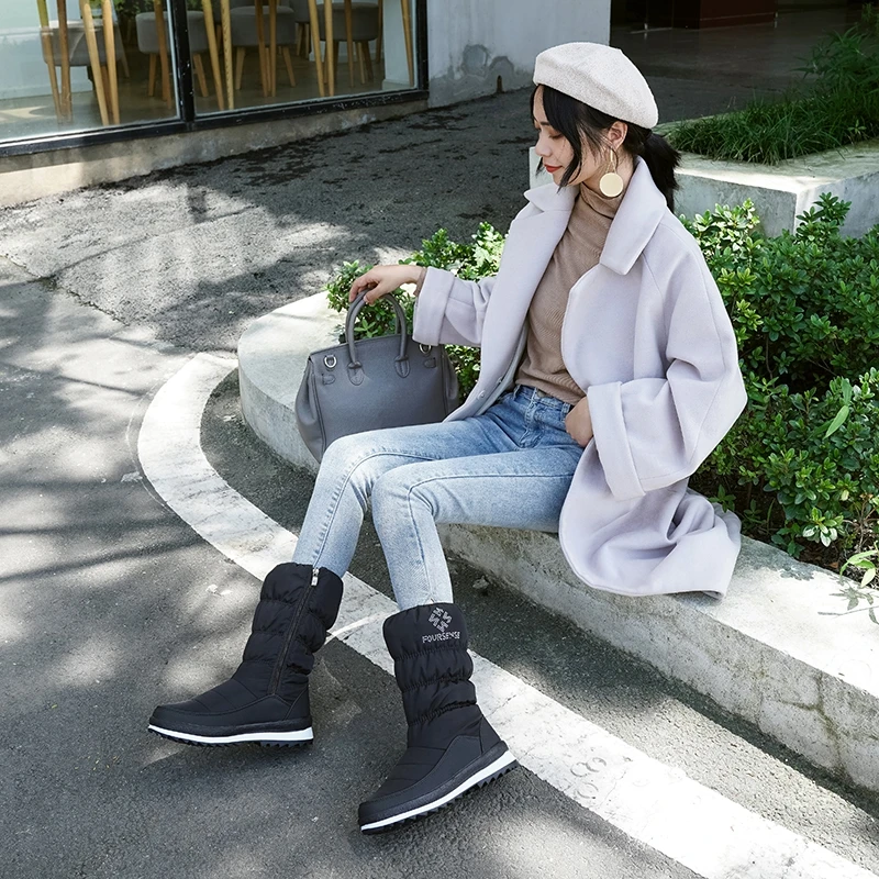 REAVE CAT/Большие размеры 36-41; новые теплые зимние сапоги; женские сапоги на платформе на молнии; однотонные Водонепроницаемые зимние сапоги до середины икры на толстом меху