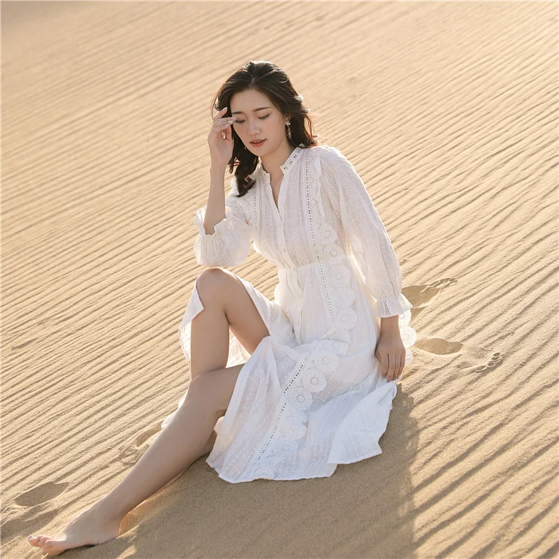 

M's new white cotton Court Style Embroidered Dress Medium length xw401