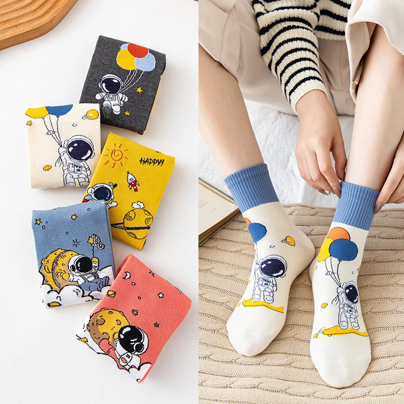 

5 Pairs Autumn Winter Cartoon Astronaut Tube Socks Women Korean Fashion Crew Funny Socks Kawaii Harajuku Cute Sock Sox