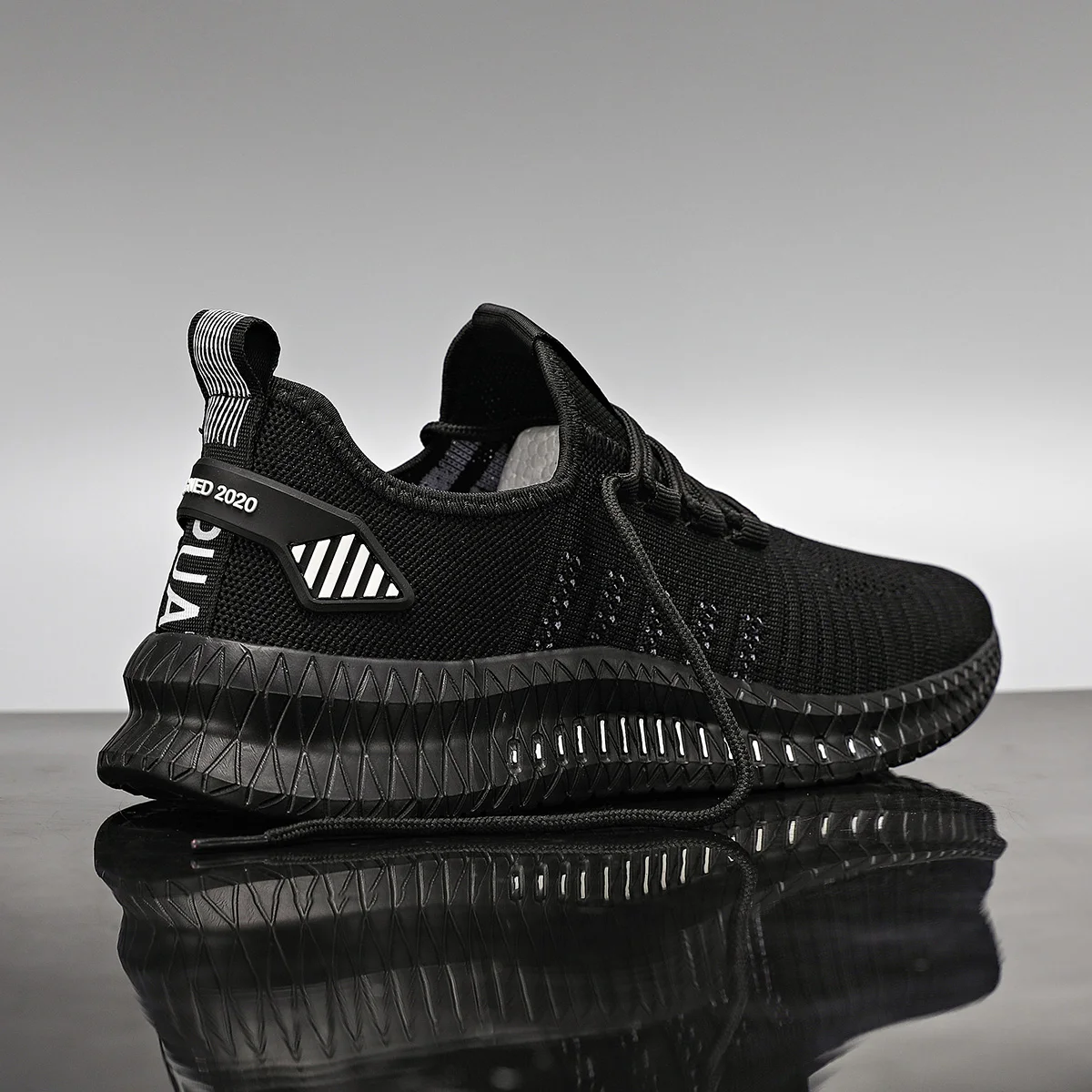 2020 мужские кроссовки с резиновой подошвой удобные мужская обувь черного цвета 13