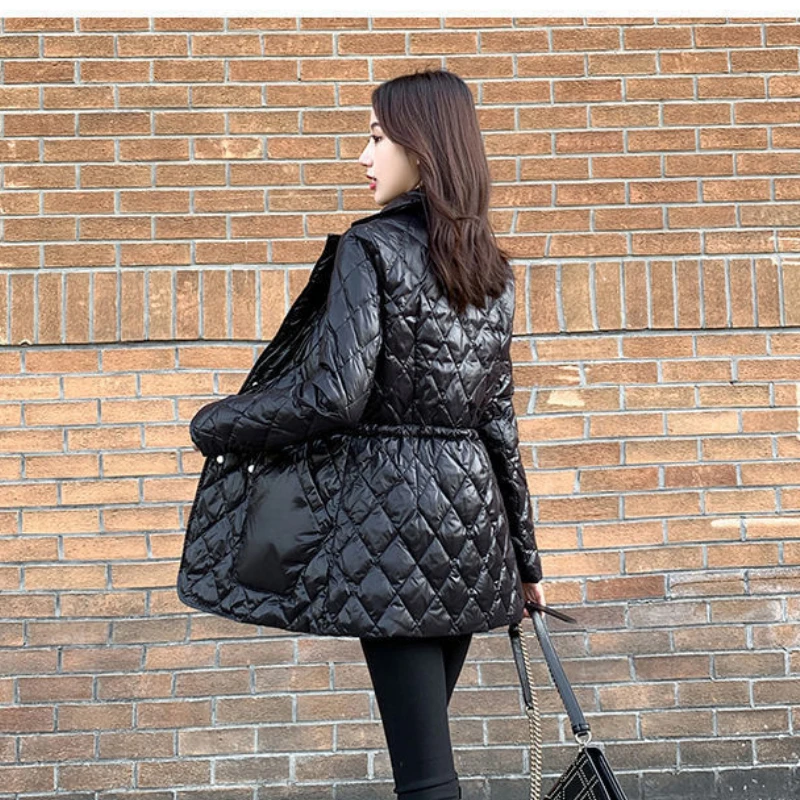 Зимняя женская Легкая стеганая куртка модная утепленная средней длины в