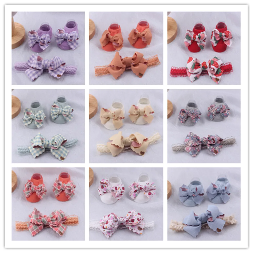 Милый вязаный детский комплект из двух предметов повязка на голову носки для