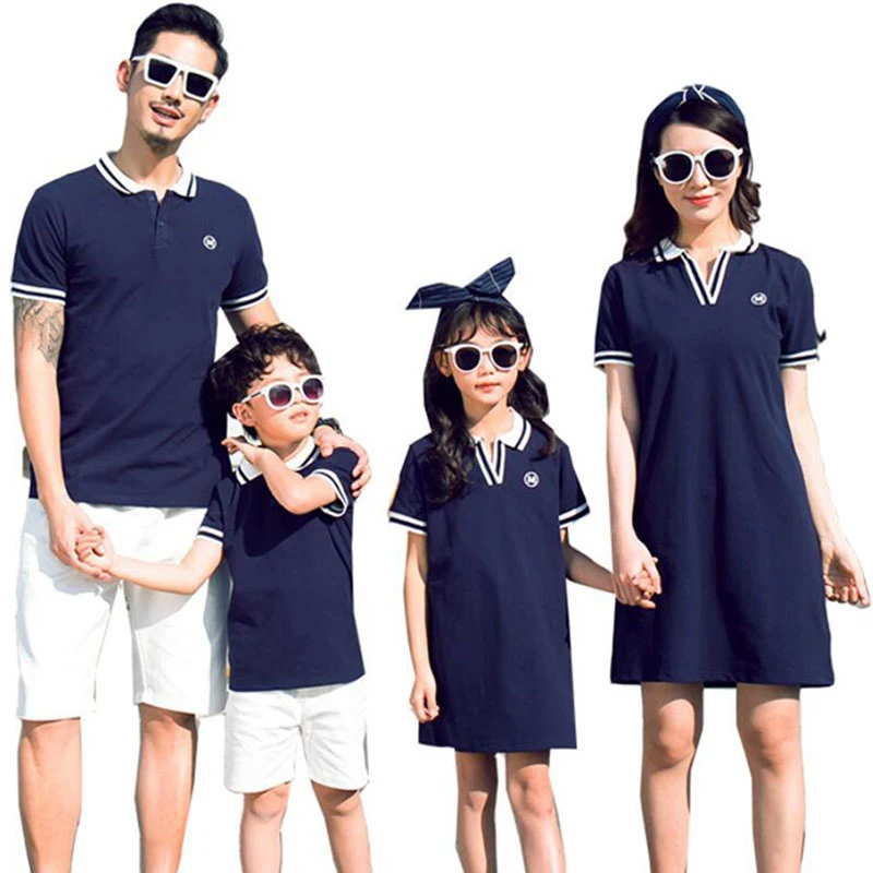 Одинаковые комплекты для семьи платья мамы и дочки летние футболки папы сына