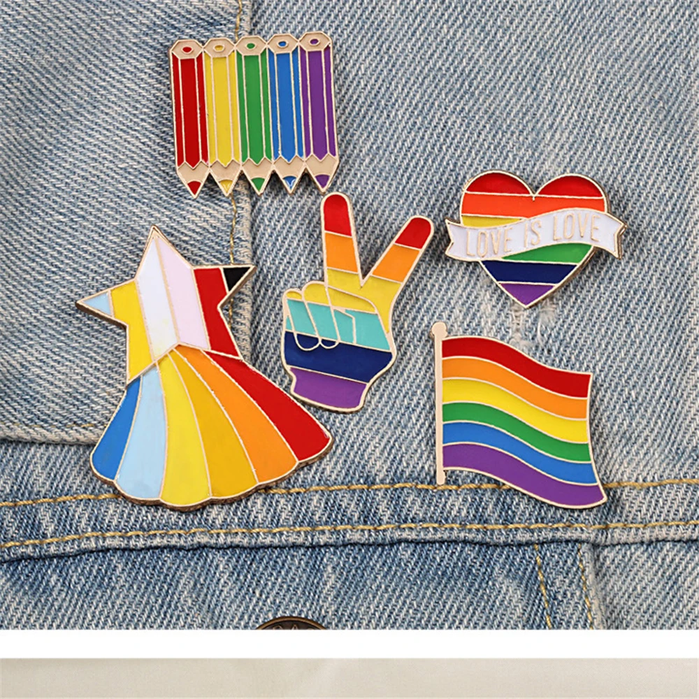 

Creative Rainbow Heart Finger Flag Love Is Love Pins Brooches Lgbt Design Metal Badges Pride Lapel Pin Jewelry Gifts