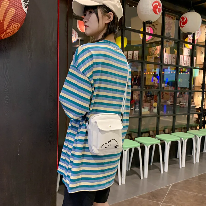 

Canvas bag female cartoon Korean version ins girl messenger canvas shoulder bag Japanese student sports bag