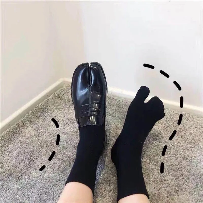 Japanese Style Women Combed Cotton Tabi Socks Solid Black White Summer Anti-Slip Harajuku Two Toe Socks With Toes Men Supply