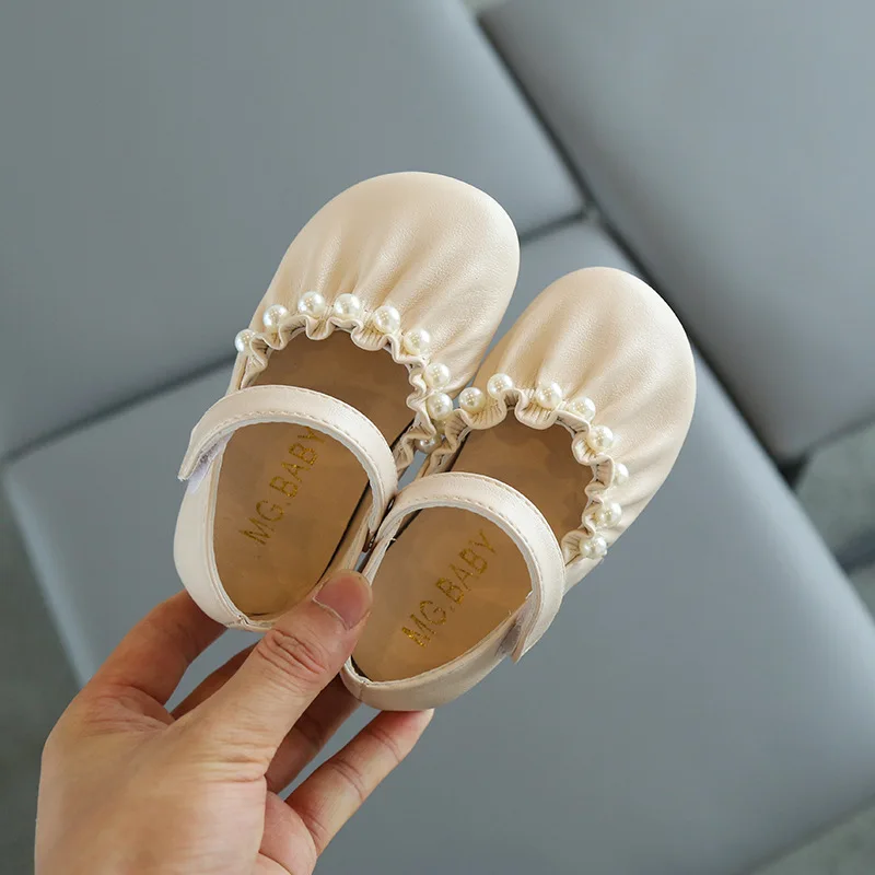 Zapatos de princesa de Chica Elegante dulce para ni&ntilde;os peque&ntilde;os, calzado de verano con suela suave de Velcro, zapatos de perlas de cuero PU, novedad de 2021-1