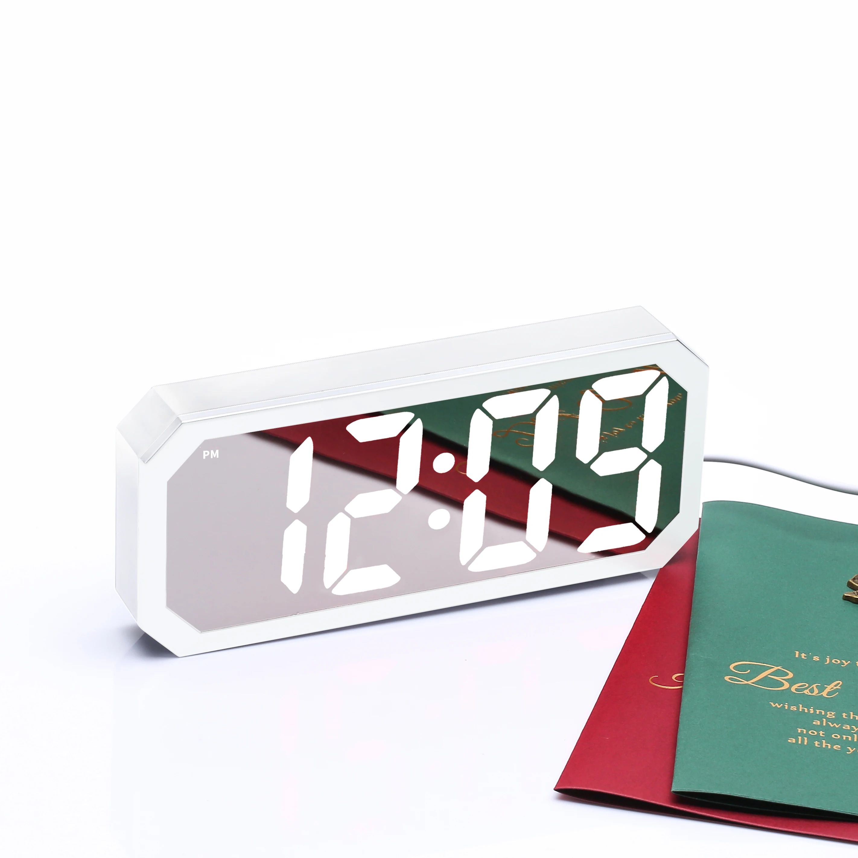 

LED Luminous Small Electronic Alarm Clock Light Creative Mute Alarm Clocks Black Simple Sveglia Digitale Home Decor Clock AB50AC