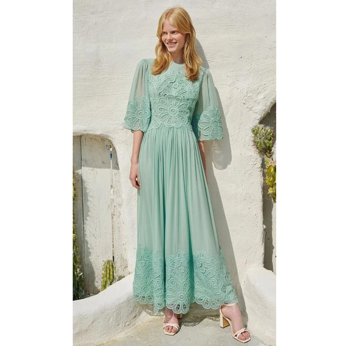 

2021 spring and summer Australian super FAIRY DRESS round neck trumpet sleeve medium sleeve lace collage green dress long skirt