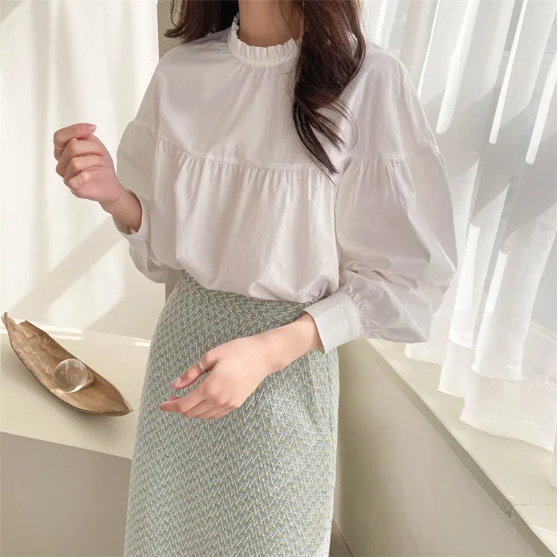 

RUGOD 2021 spring new round neck puff sleeve all-match blouse with wooden ears
