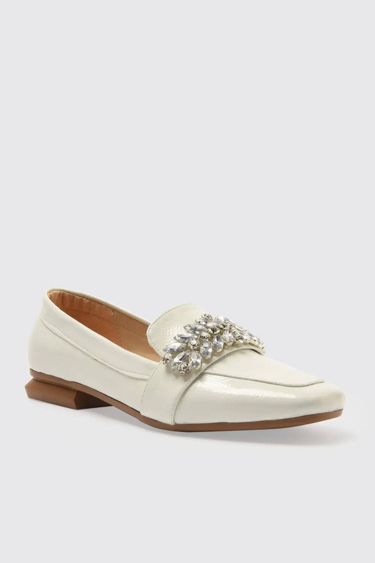 

Trendyol Patent Leather Womens Classic Shoes TAKSS21KA0003