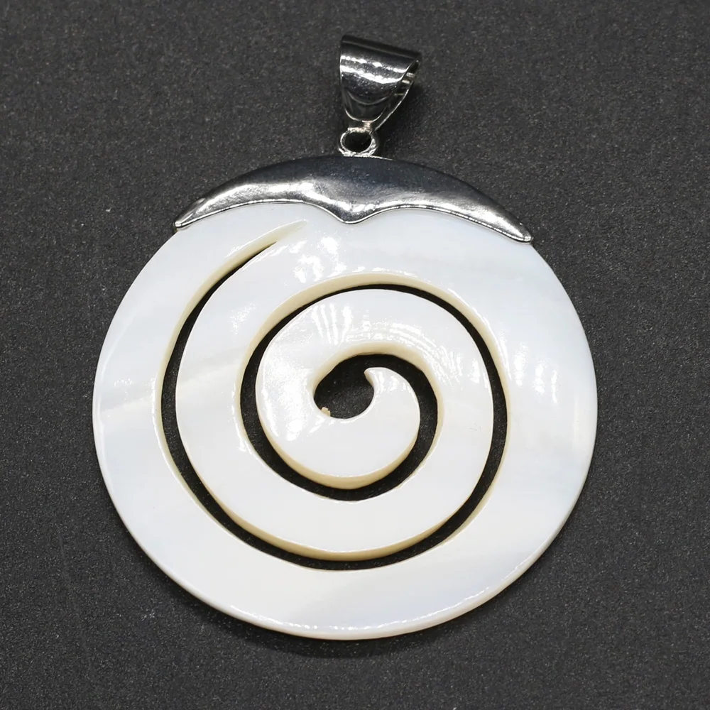 

Natural White Mother Shell Pendant Fine Round Shape Shell Pendant Charms for Making Women Mem DIY Jewelry Necklace Gift 45x45mm