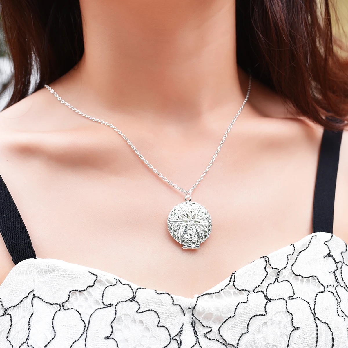 Винтажное ожерелье с медальоном геометрическое прямоугольное в форме капли воды