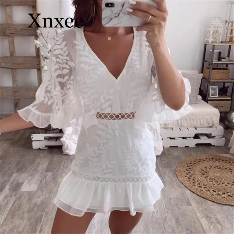 

Elegant Mini Lace Dress Women Summer Hollow out Clubwear White Sexy Dresses Floral Vintage Party Dress Elegant Vestido