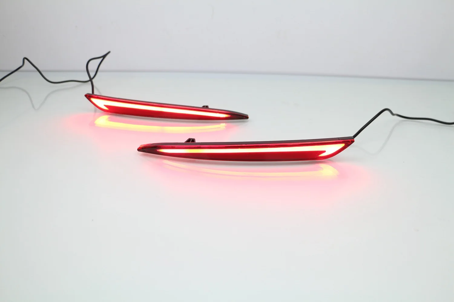 Многофункциональный светодиодный фонарь-бампер задняя противотуманная лампа