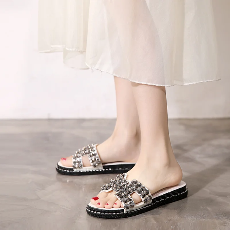 

Slippers for women to wear fashionable summer versatile flat bottomed one-line slipper pearl leaf poster Beach Resort sandals