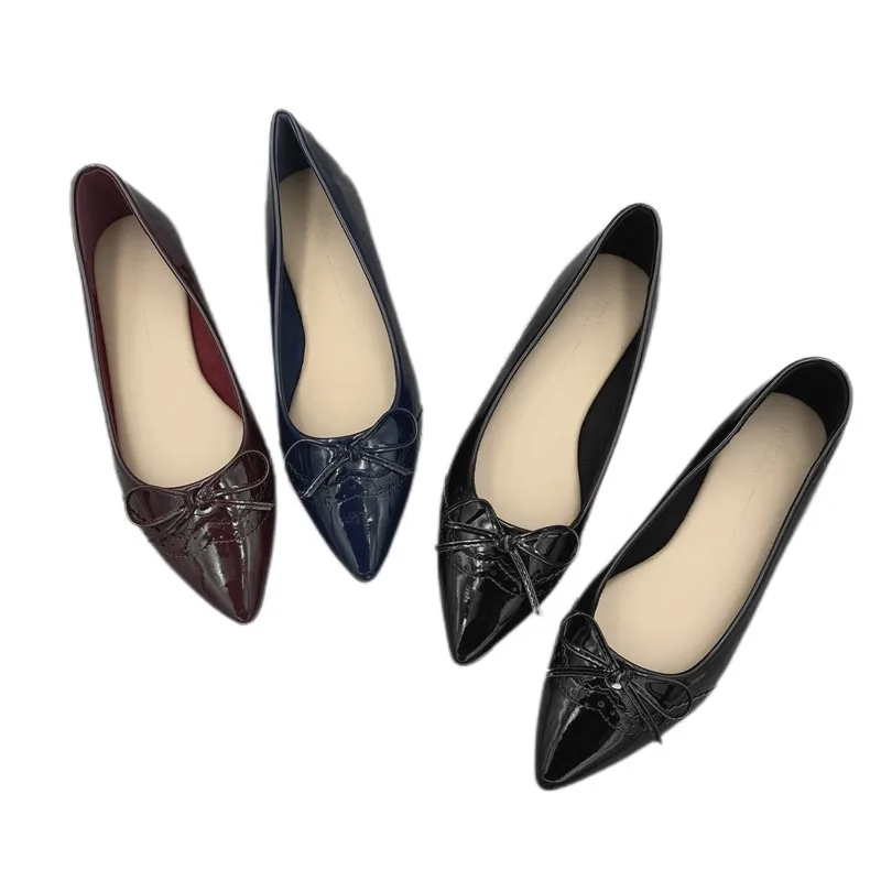 

Black Patent Leather Pointed Toe Women's Flats Elegant Bow Slip On Loafers Plus Size Moccasins Ladies Casual Flat SHoes Woman