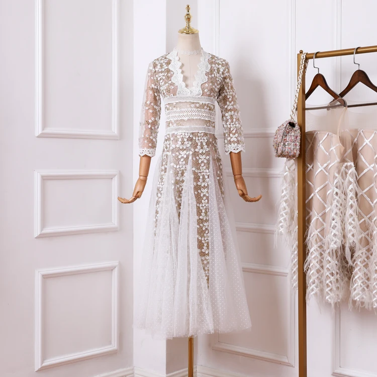 Платье женское Сетчатое с вышивкой длинное кружевное вечернее длинным рукавом V