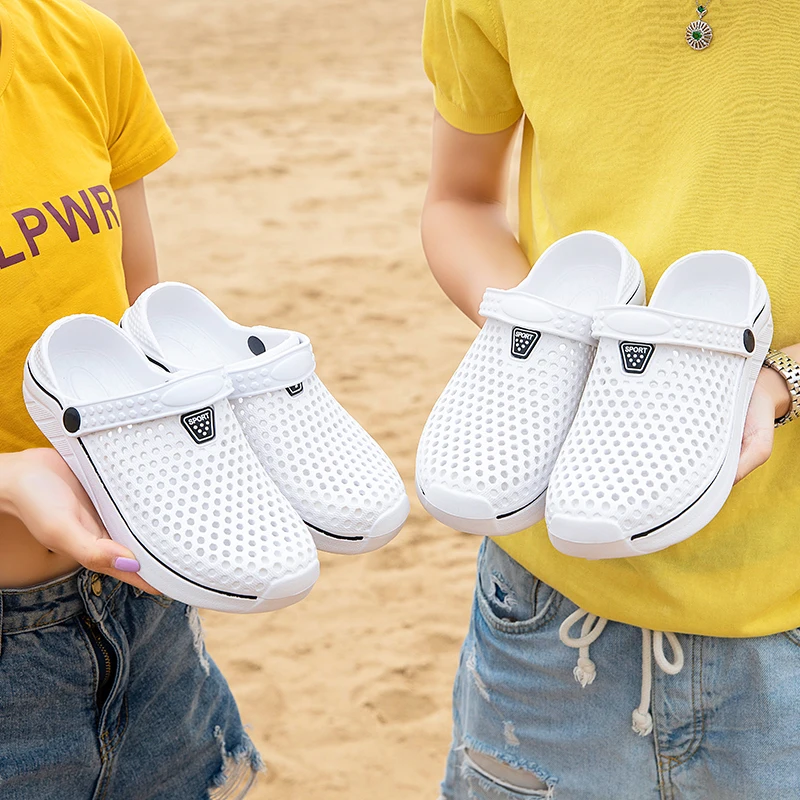 

Men Women Slippers Outdoor Sandals Flip Flops Home Garden Comfy Unisex Fashion Beach Clogs Beach Male Water Shoes Zapatos Hombre